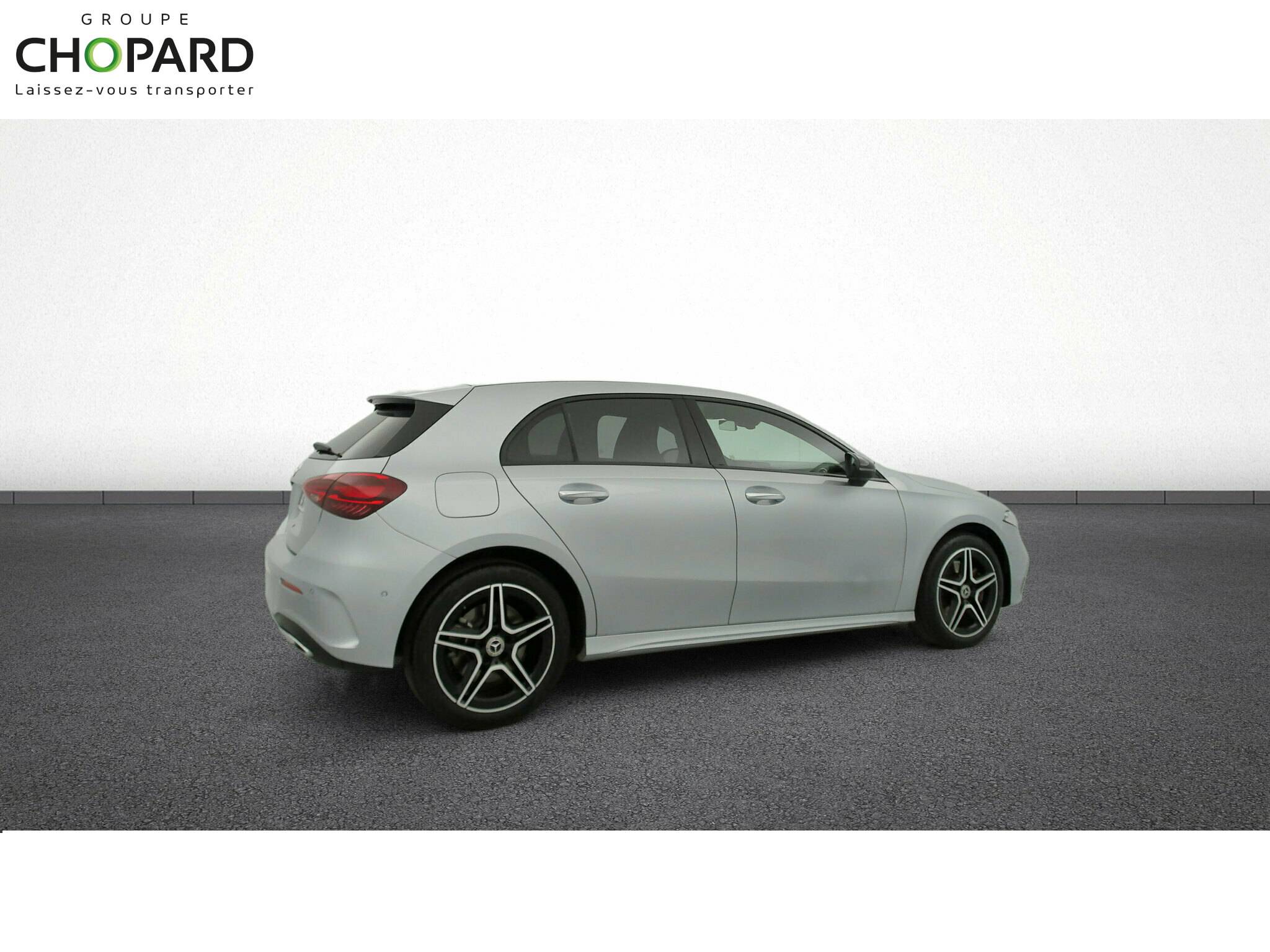 Image secondaire du véhicule 10