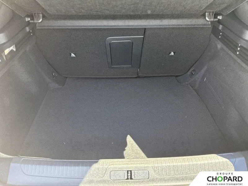 Image secondaire du véhicule 9