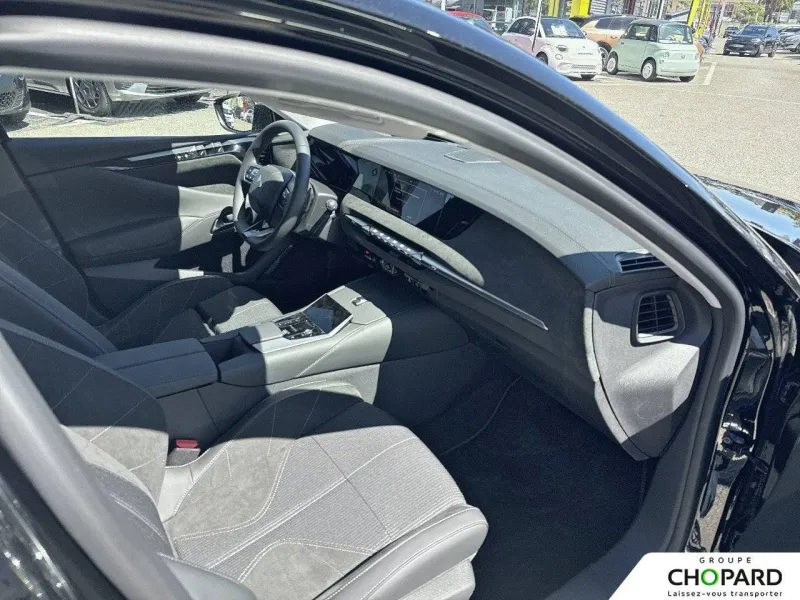 Image secondaire du véhicule 14