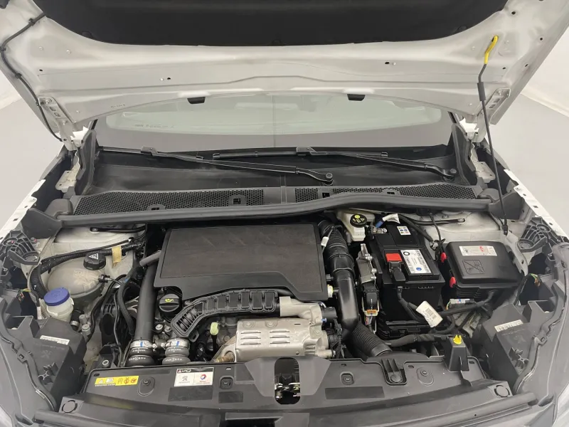 Image secondaire du véhicule 22