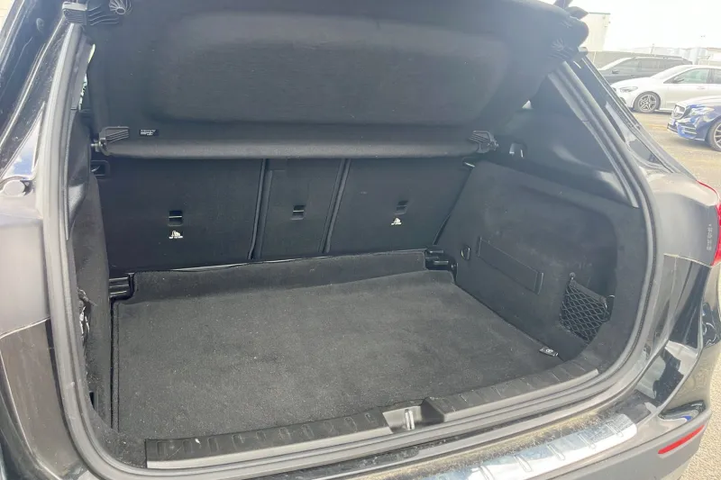 Image secondaire du véhicule 10