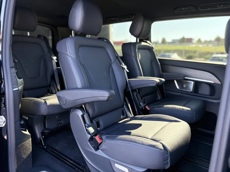 Image secondaire du véhicule 11