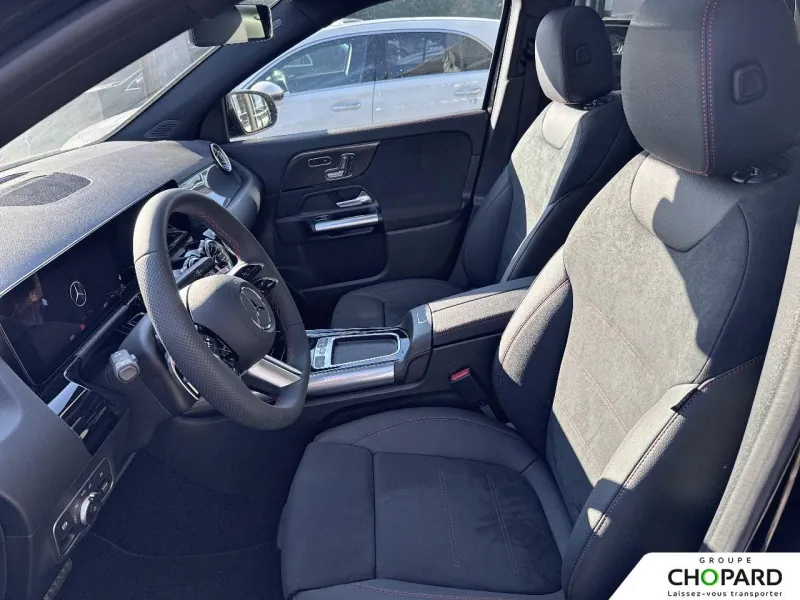 Image secondaire du véhicule 12