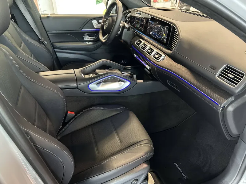 Image secondaire du véhicule 4