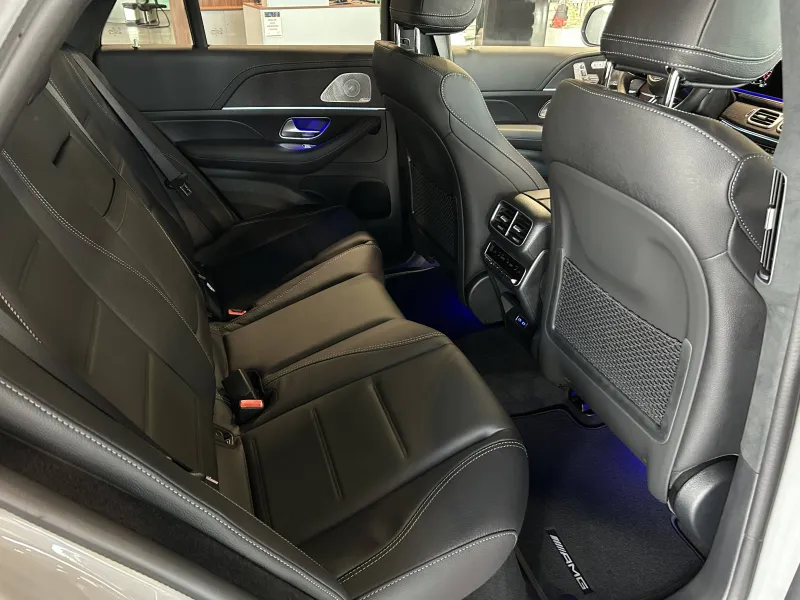 Image secondaire du véhicule 5