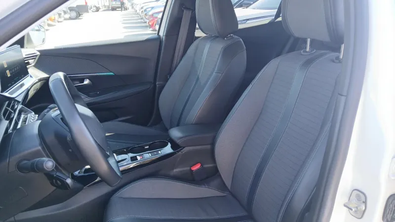 Image secondaire du véhicule 11