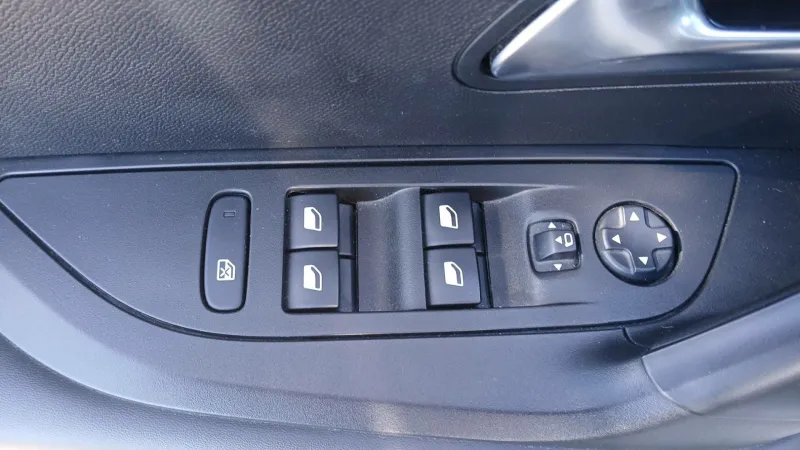 Image secondaire du véhicule 39