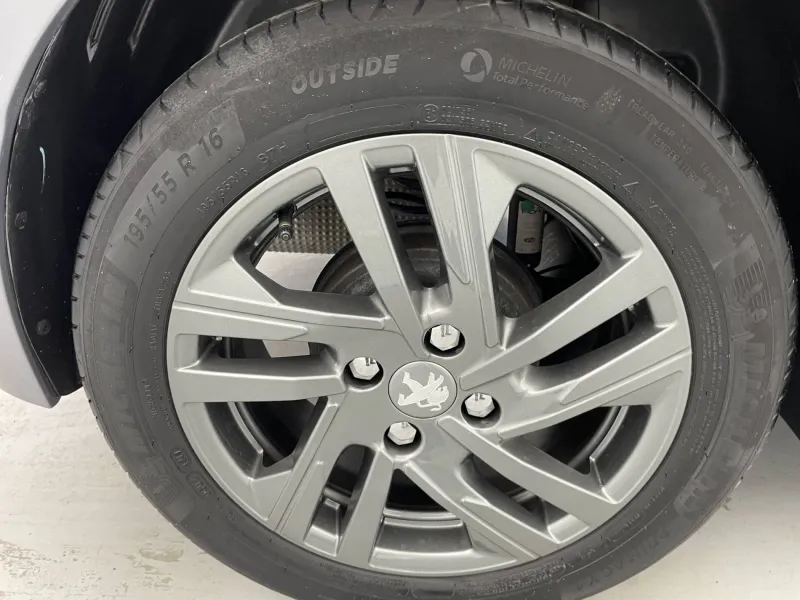 Image secondaire du véhicule 18