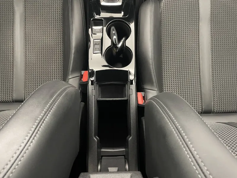 Image secondaire du véhicule 34