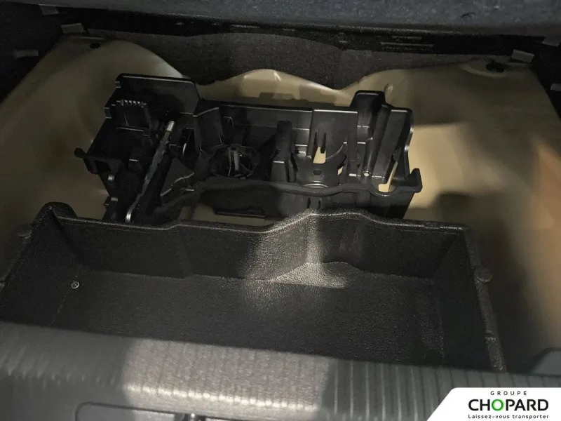 Image secondaire du véhicule 25