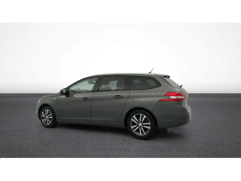 Image secondaire du véhicule 6