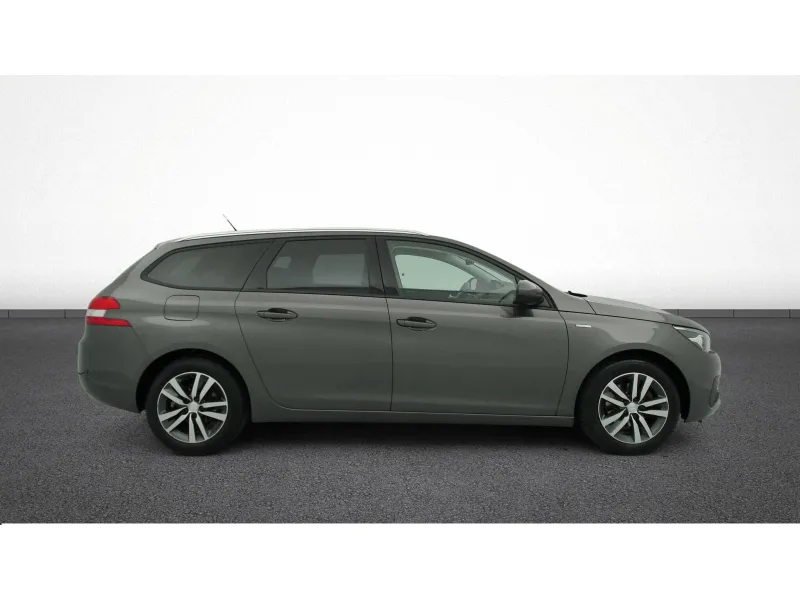 Image secondaire du véhicule 11