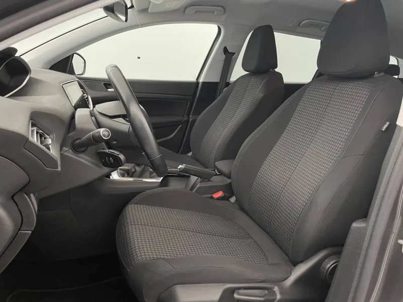 Image secondaire du véhicule 15