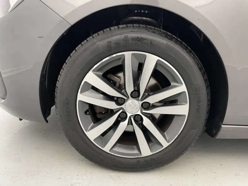 Image secondaire du véhicule 18