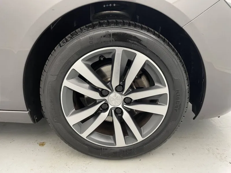 Image secondaire du véhicule 19