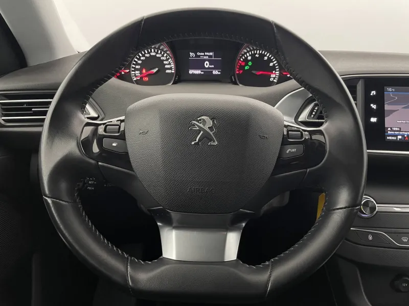 Image secondaire du véhicule 24