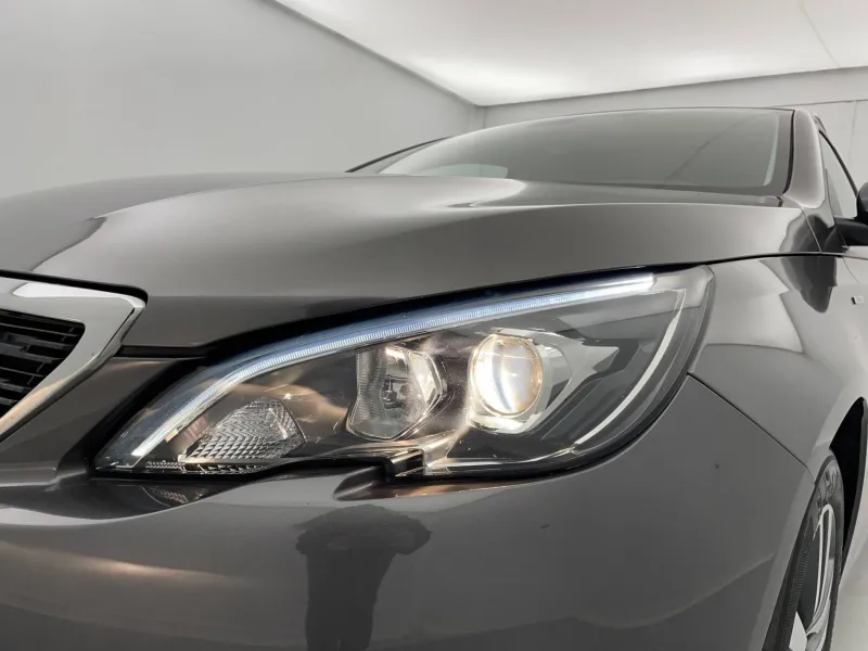 Image secondaire du véhicule 28