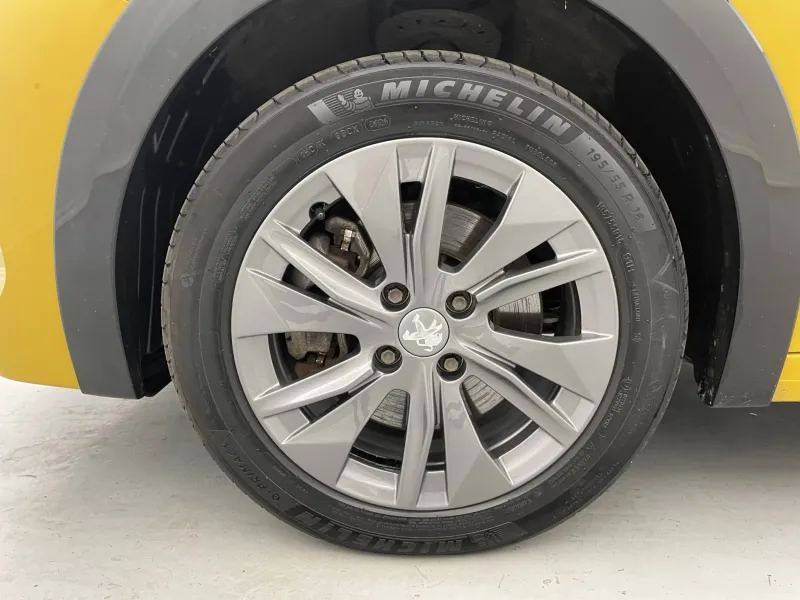 Image secondaire du véhicule 18