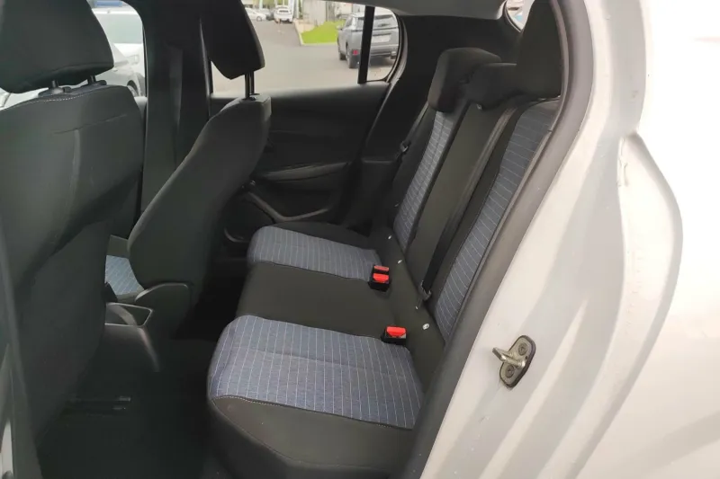 Image secondaire du véhicule 12