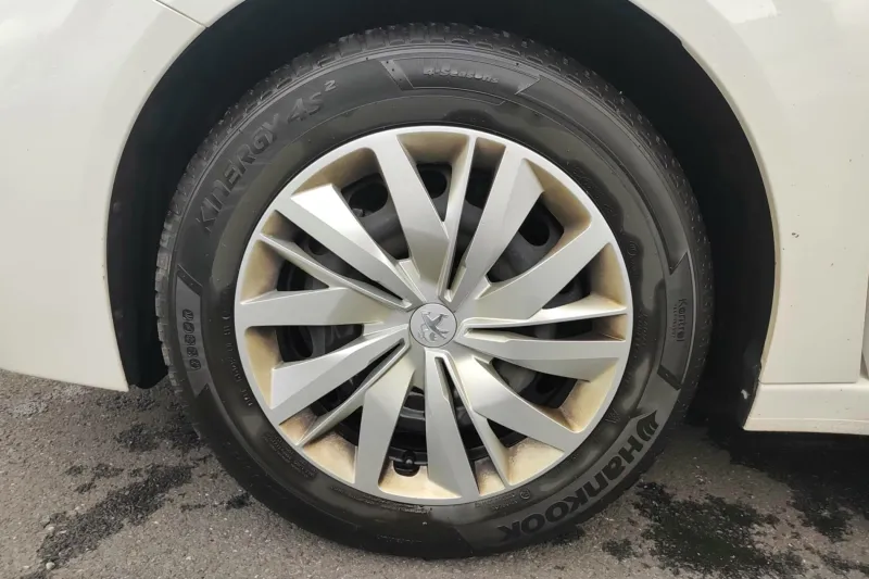 Image secondaire du véhicule 14