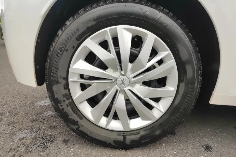 Image secondaire du véhicule 16