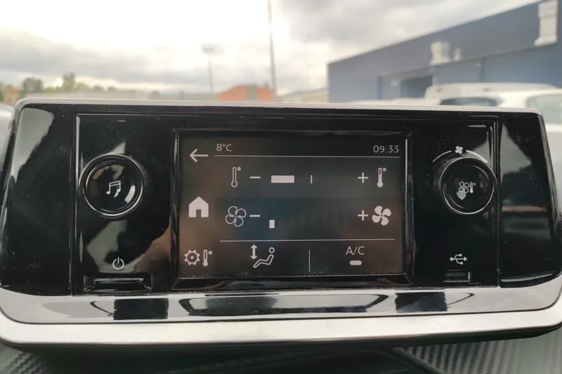 Image secondaire du véhicule 22