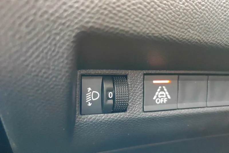 Image secondaire du véhicule 32