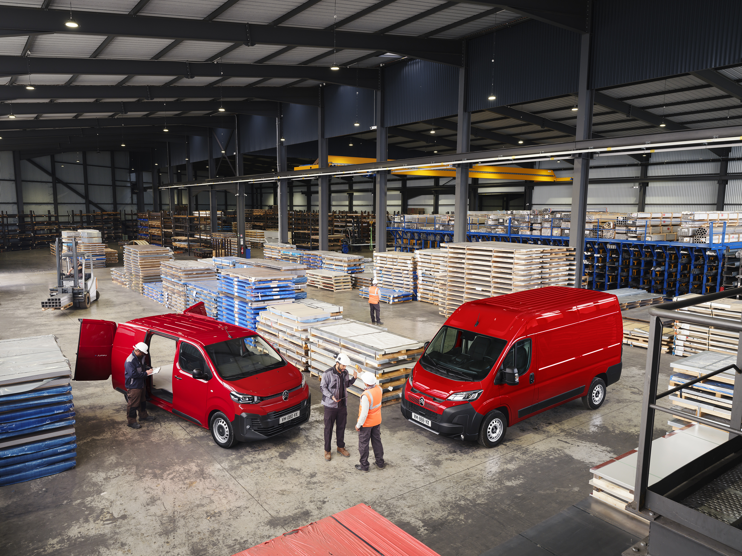 Citroën Jumper 2024 dans un entrepôt