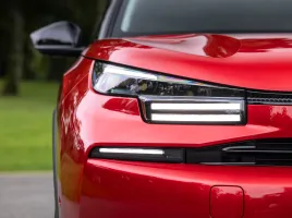 Citroën C4 (2025) : restylage électrifié