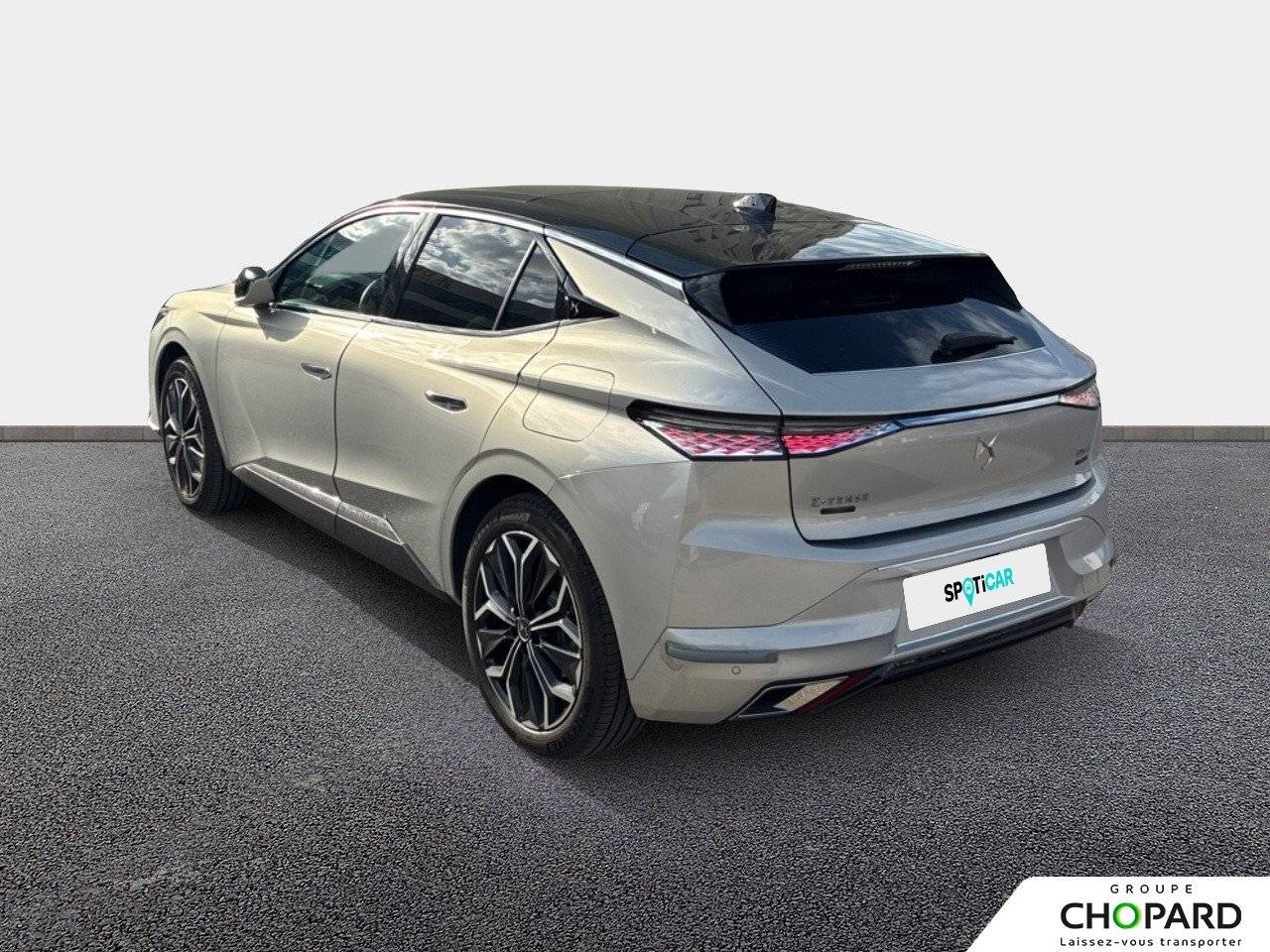 Image secondaire du véhicule 8