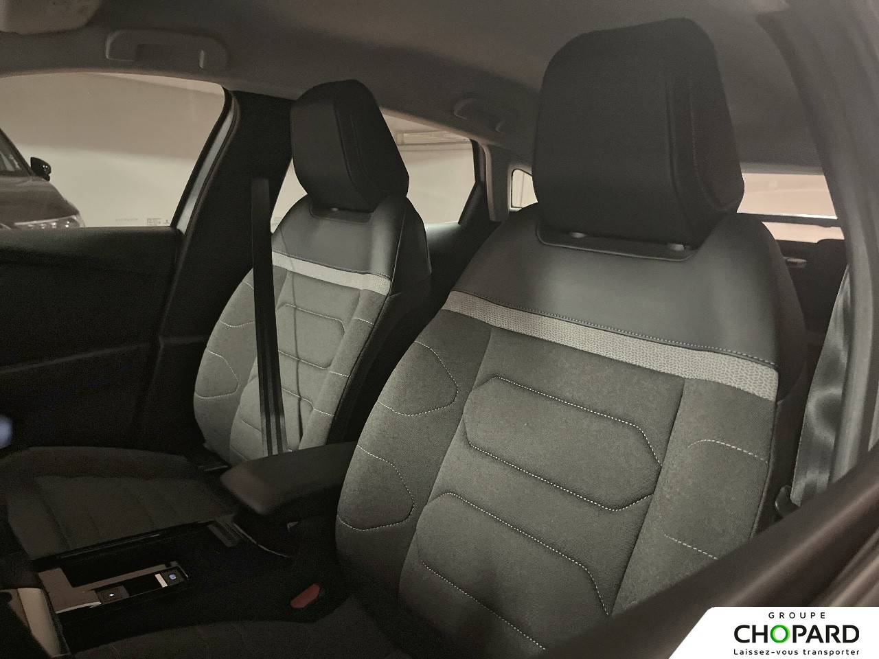 Image secondaire du véhicule 10