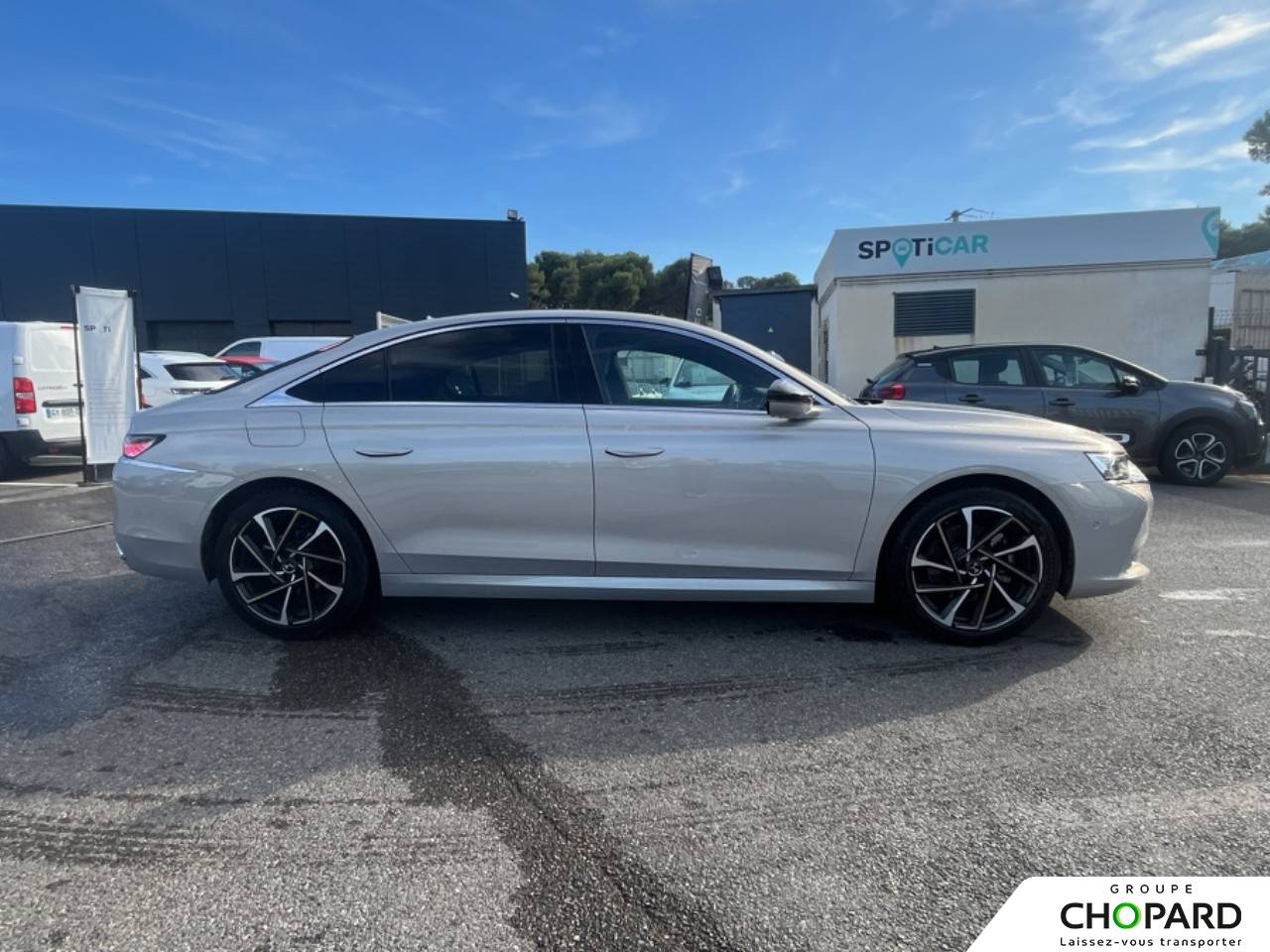 Image secondaire du véhicule 4