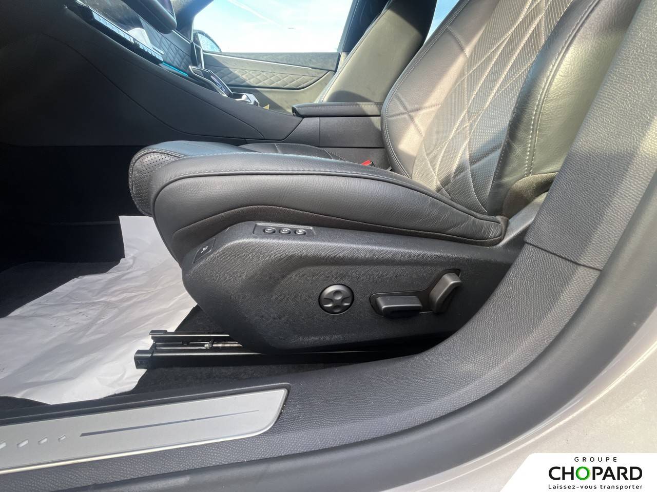 Image secondaire du véhicule 9