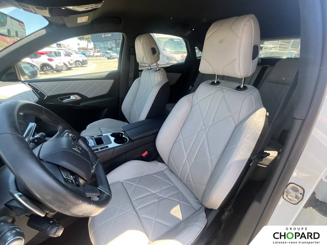 Image secondaire du véhicule 9