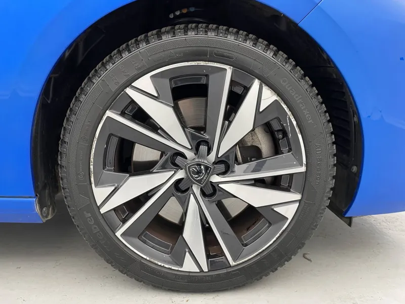 Image secondaire du véhicule 19