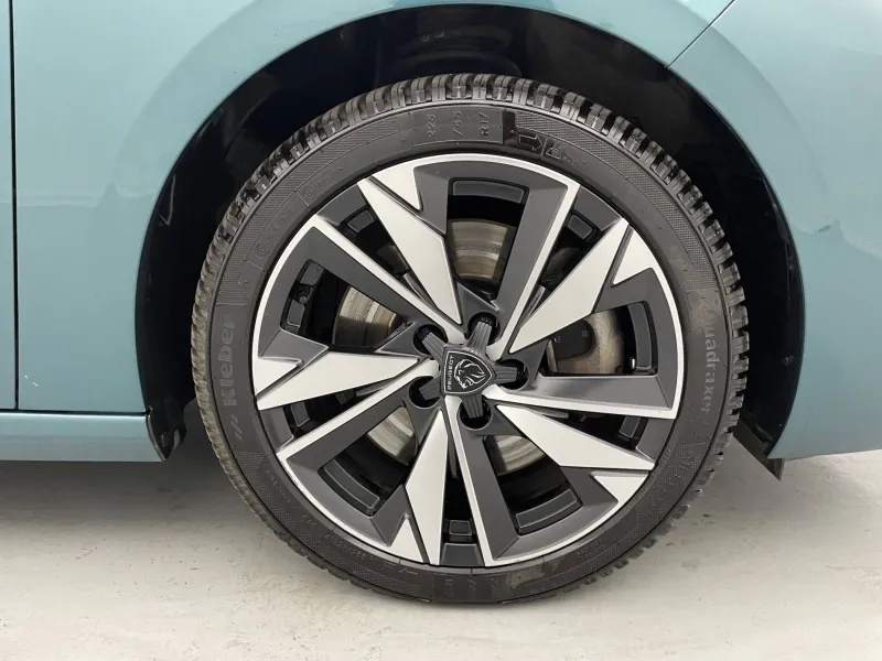 Image secondaire du véhicule 19