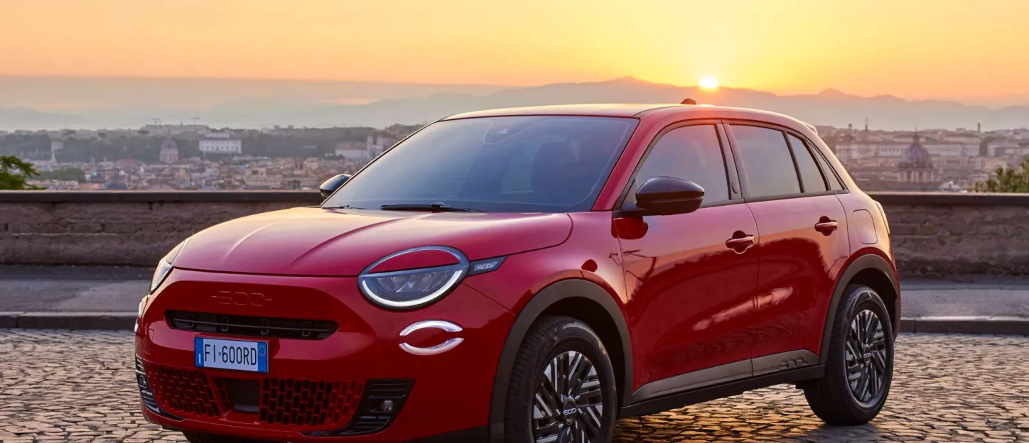 fiat_600_2023_red_10.jpg