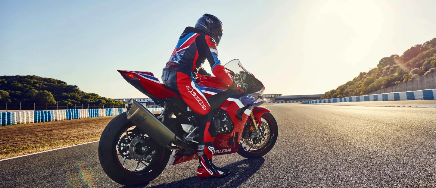 honda_fireblade_cbr1000rr_r_sp_2024_12.jpg