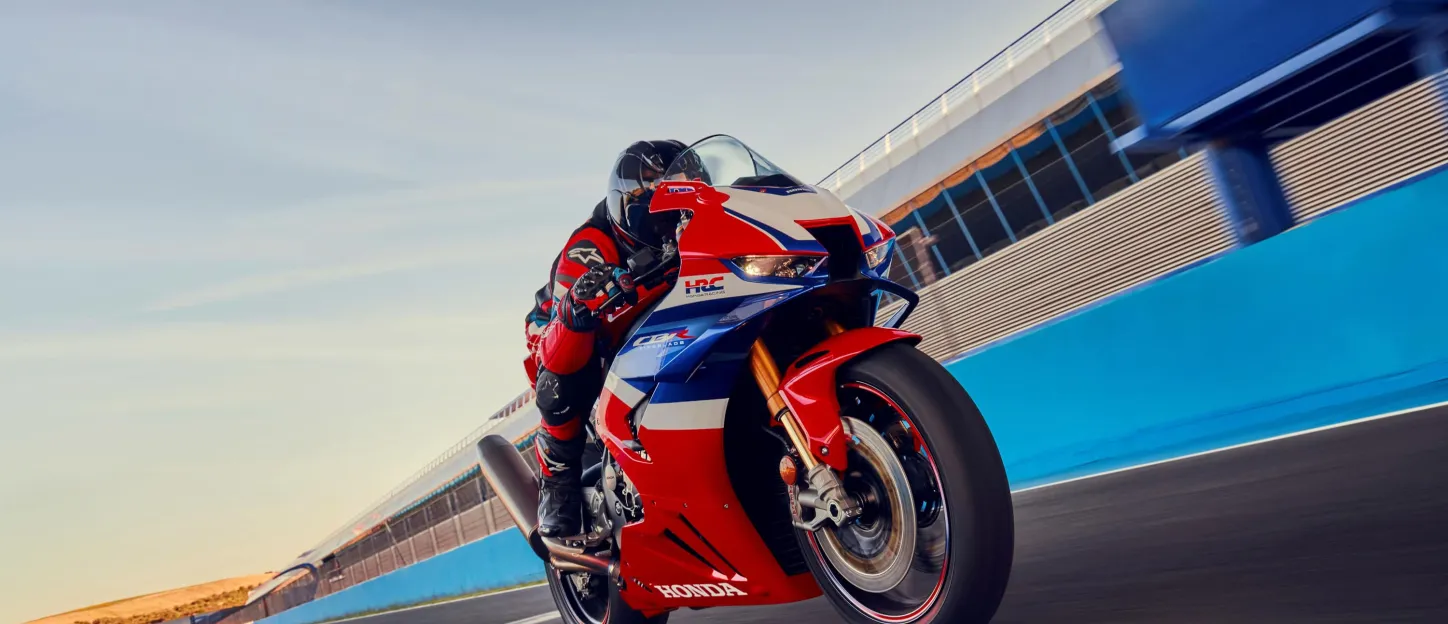 honda_fireblade_cbr1000rr_r_sp_2024_13.jpg