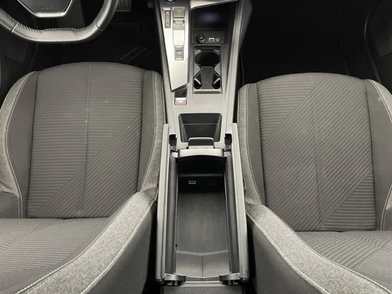 Image secondaire du véhicule 32