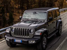 Jeep Wrangler 4xe hybride rechargeable : l’icône Jeep