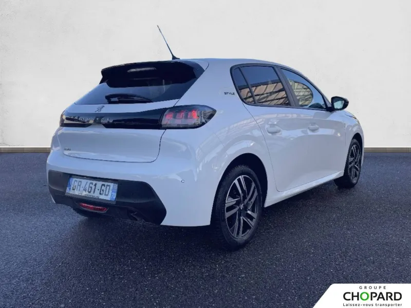 Image secondaire du véhicule 9