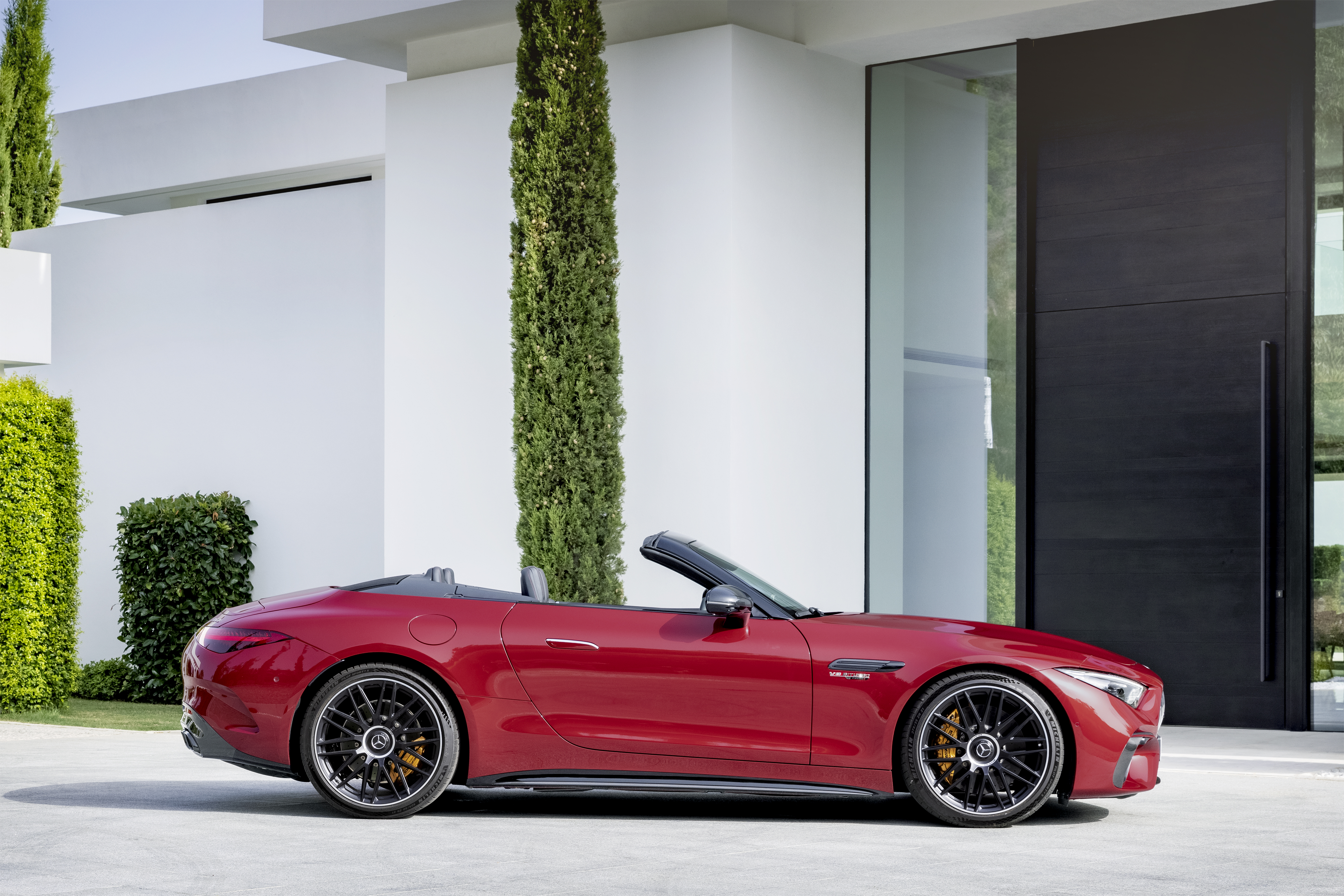Mercedes-AMG SL 63 2022 : cabriolet vue de profil
