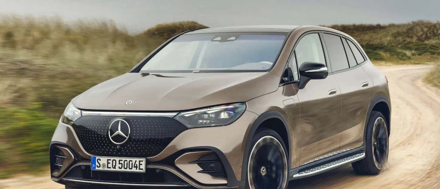 mercedes_eqe_suv_2022_18.jpg