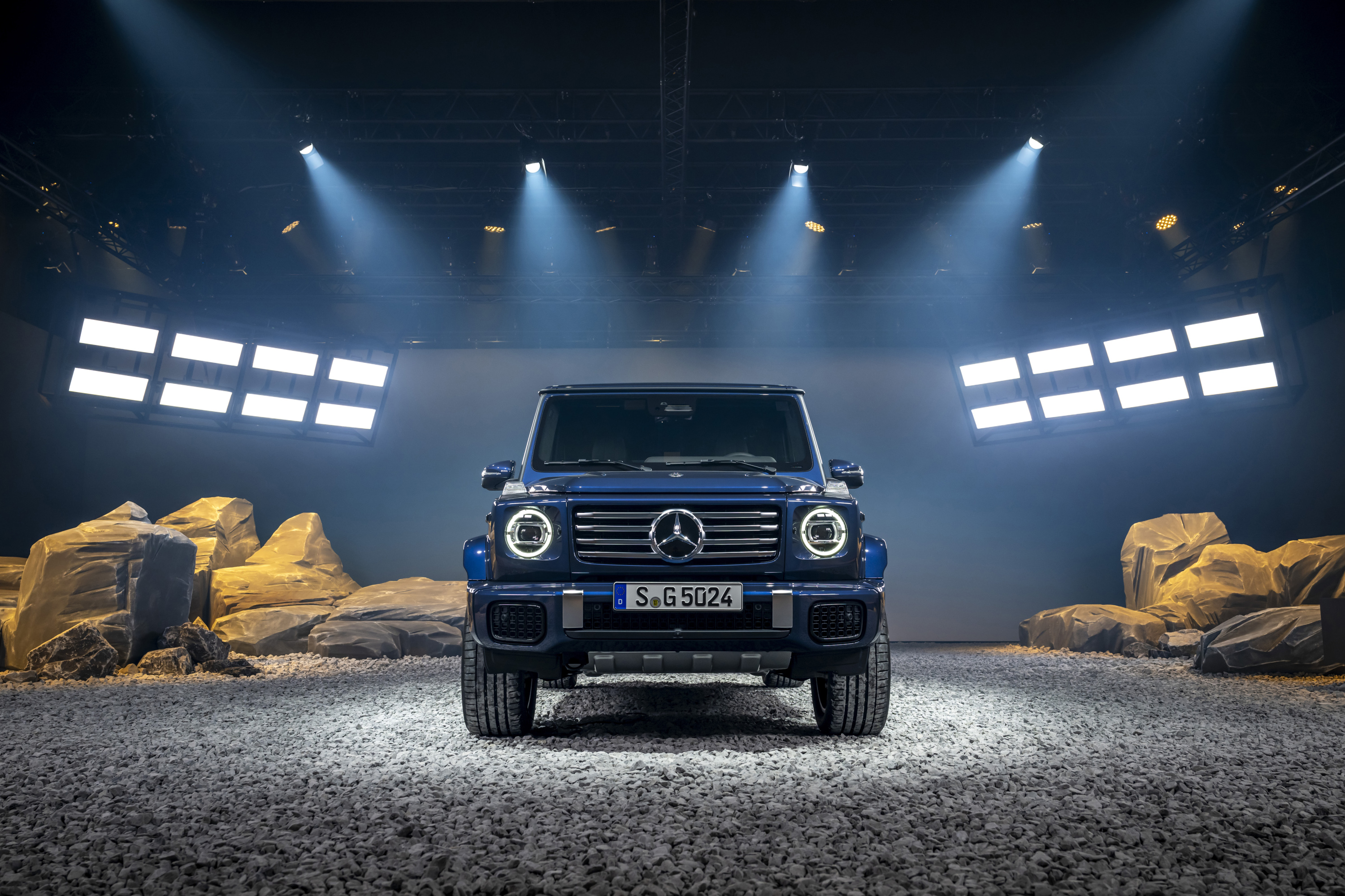 Mercedes Classe G 500 2024 : face avant statique