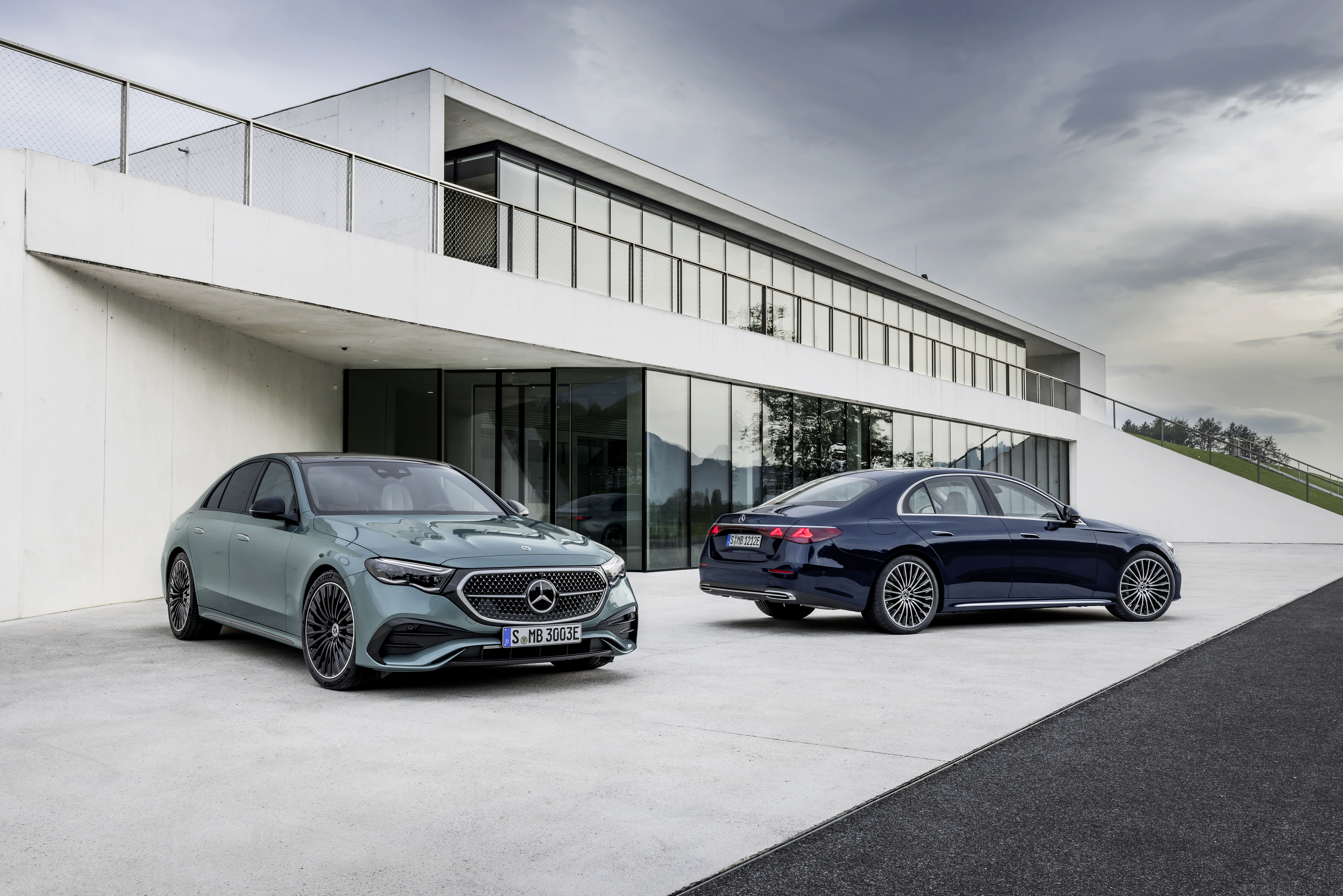 Mercedes Classe E 2023 avant et profil