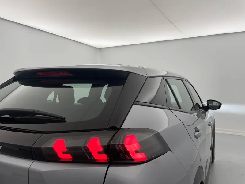 Image secondaire du véhicule 25