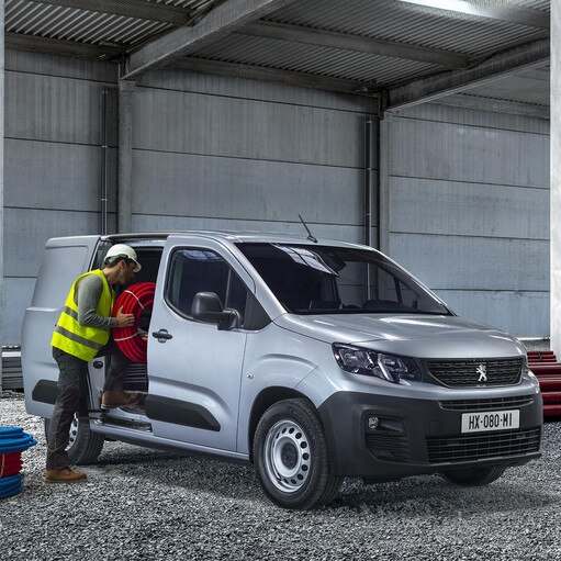 Utilitaires Peugeot à partir de 210€ HT/mois*