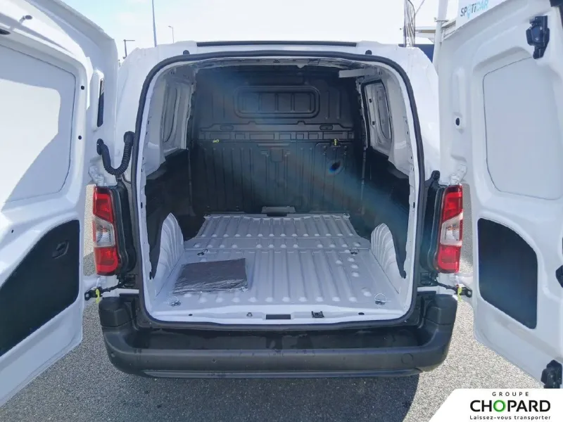 Image secondaire du véhicule 9