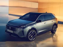 Peugeot 5008 (2025) : la référence des SUV 7 places